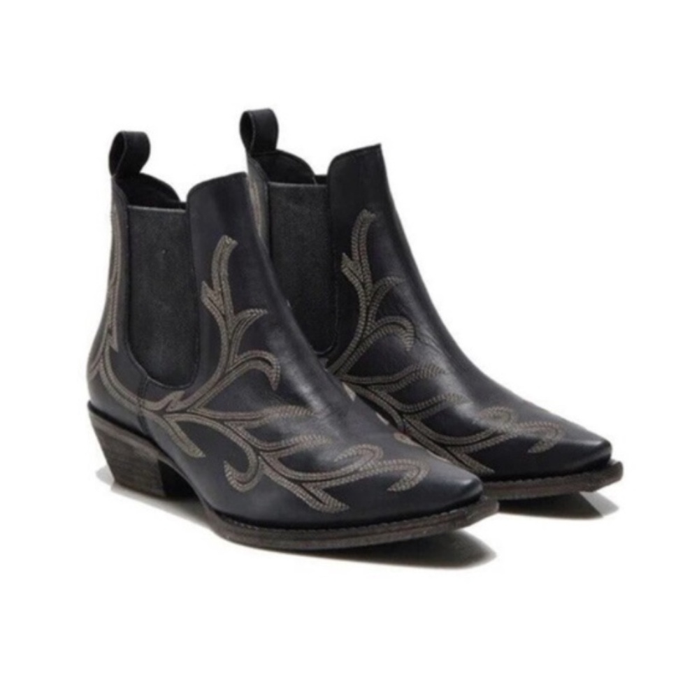 NEW Free People Western Boot Wayward Black Leather Women's size 8.5 NWT